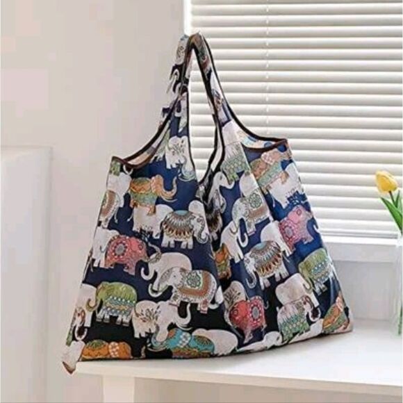 Elephant Pattern Tote - Picture 7 of 7